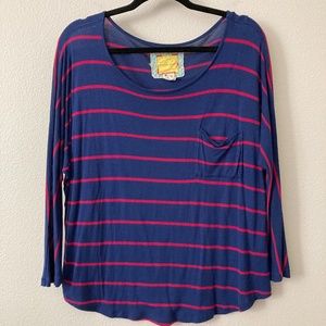 3/$20 Hello Bird Striped Pocket Tee Size L